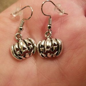 💟 Mini Halloween Pumpkin Dangles